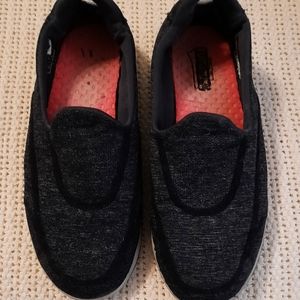 EUC Women's Skecher's size 7.5